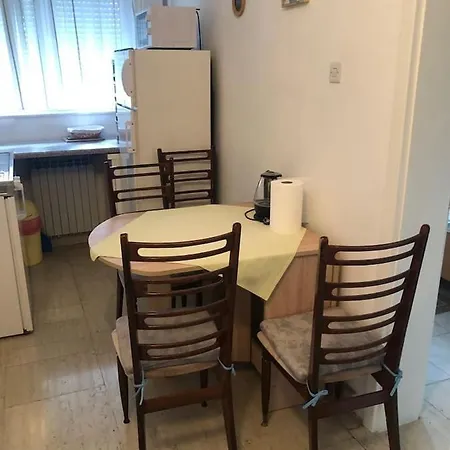 Giardino Appartement Makarska